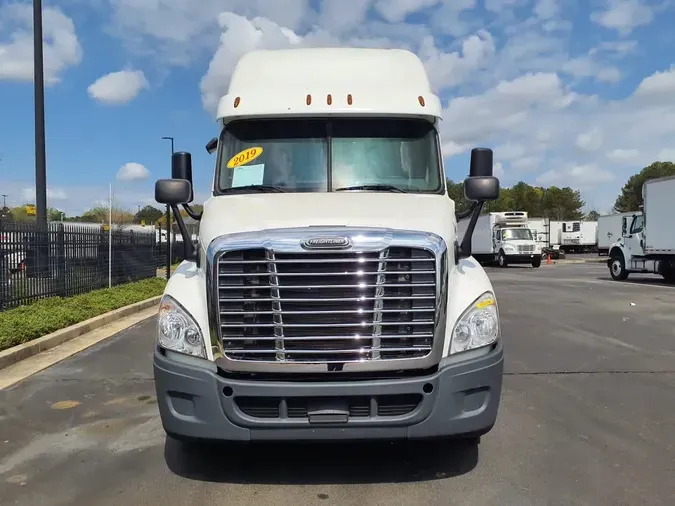2019 FREIGHTLINER/MERCEDES CASCADIA 125cfc8105c751f99c42c6638045703b3ef
