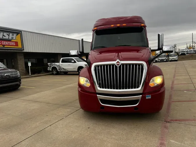 2019 International LT625