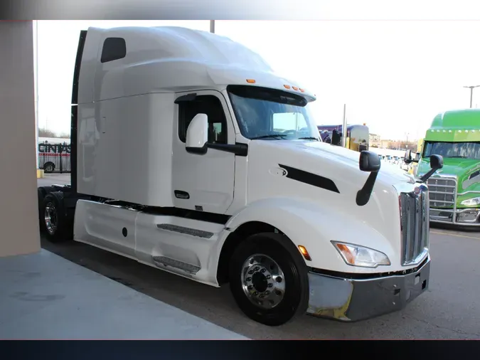 2023 Peterbilt 579