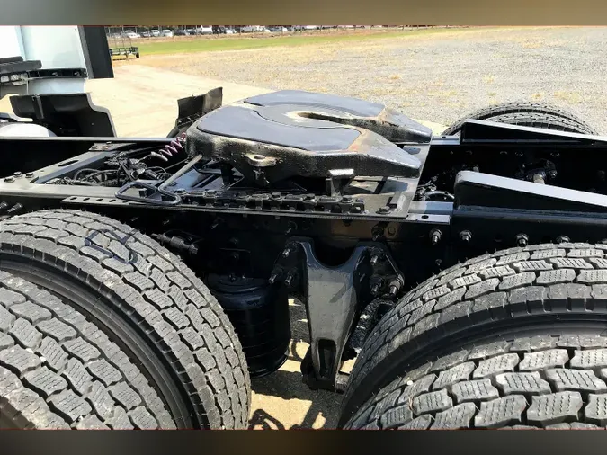 2023 INT LT625 6x4