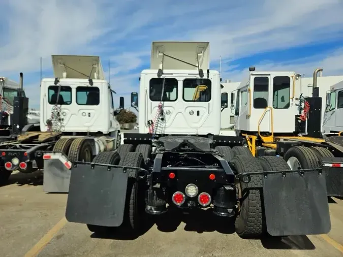 2018 FREIGHTLINER/MERCEDES CASCADIA 125