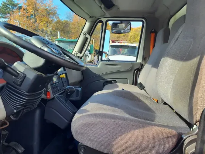 2019 NAVISTAR INTERNATIONAL 4300