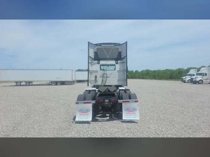 2020 Volvo VNL300