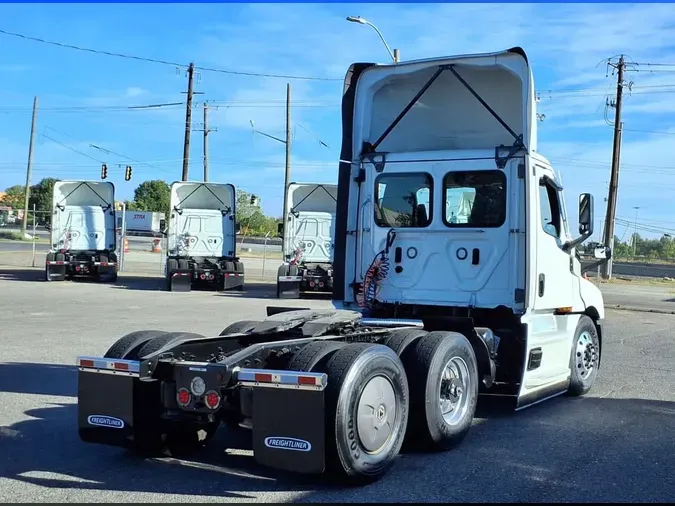 2022 FREIGHTLINER/MERCEDES NEW CASCADIA PX12664