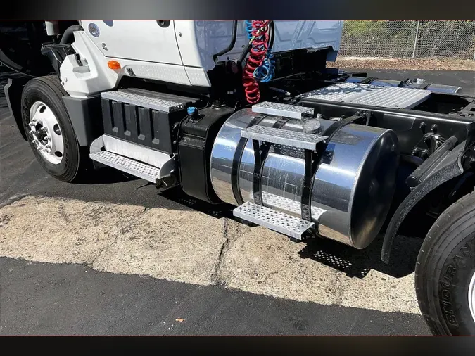 2021 INT LT625 6x4