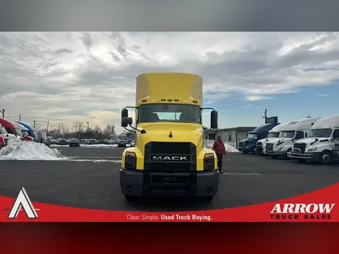 2022 MACK AN64T