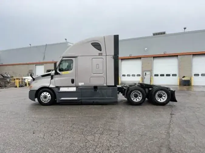 2021 Freightliner Cascadia