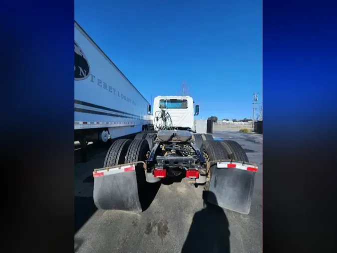 2018 NAVISTAR INTERNATIONAL LT625 DAYCAB T/A