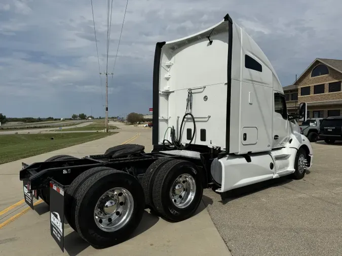 2021 KENWORTH T680