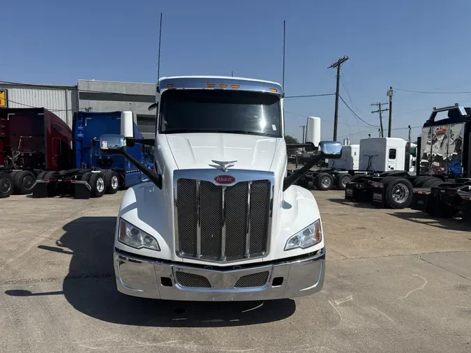 2023 Peterbilt 579