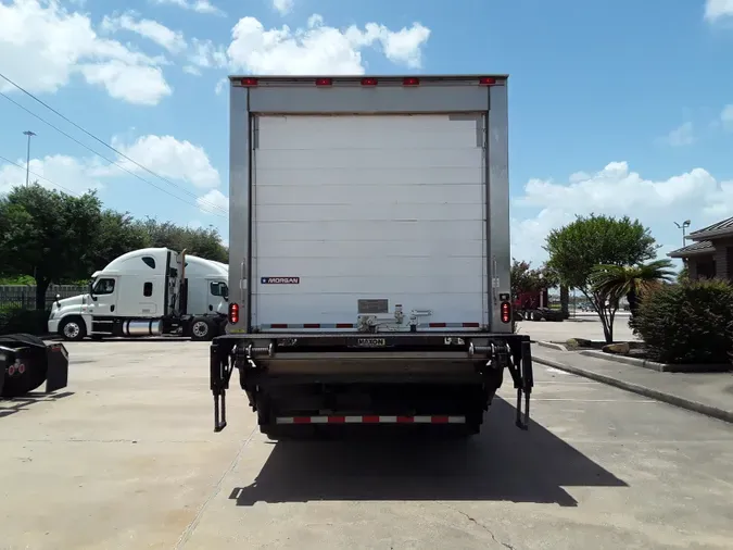 2017 FREIGHTLINER/MERCEDES M2 106