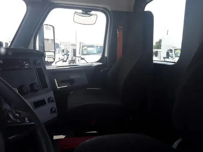 2020 FREIGHTLINER NEW CASCADIA 126