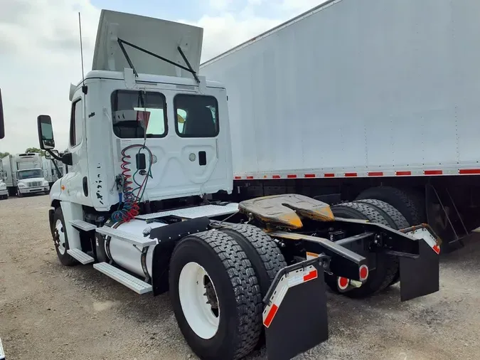 2016 FREIGHTLINER/MERCEDES CASCADIA 125