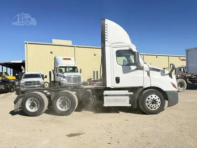 2020 FREIGHTLINER CASCADIA 116
