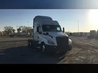 2022 Freightliner Cascadia 126