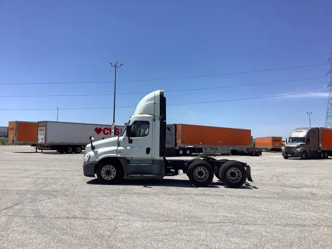 2019 Freightliner Cascadia 125cffadcf69230d23aba60df511cd6d7c9
