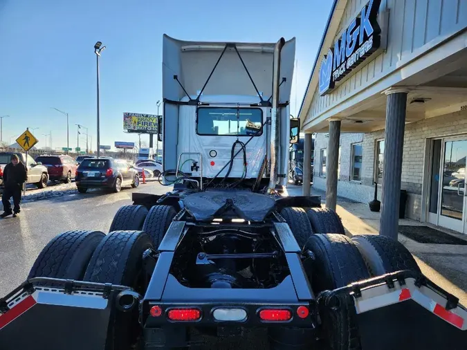 2019 MACK ANTHEM AN64T