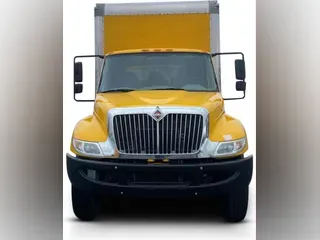 2018 International 4300-4X2