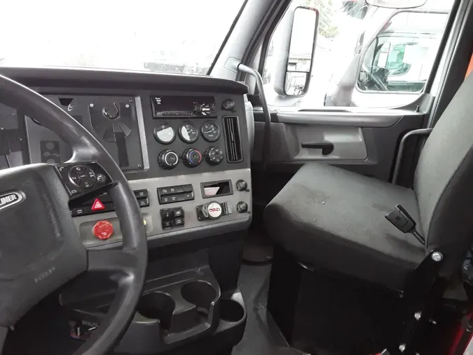 2020 FREIGHTLINER/MERCEDES NEW CASCADIA 116