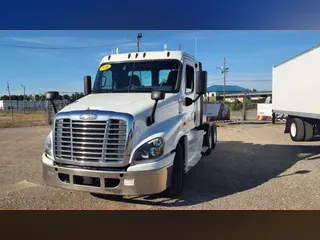 2020 FREIGHTLINER/MERCEDES CASCADIA 125