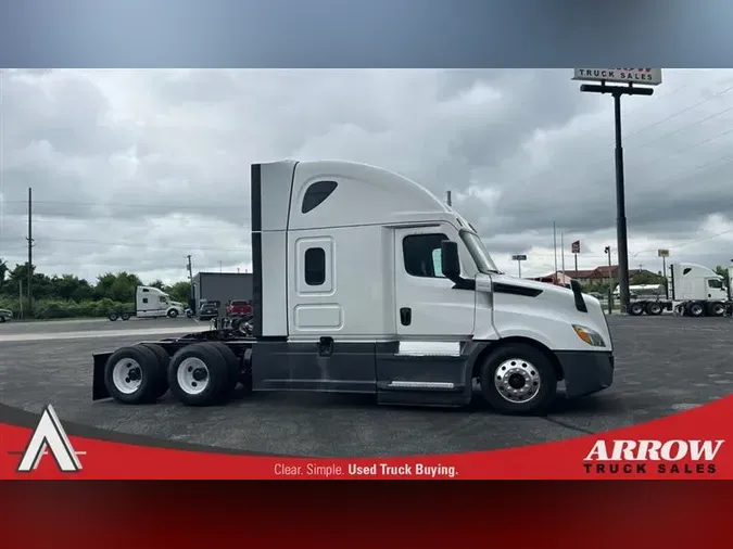 2022 FREIGHTLINER CA126