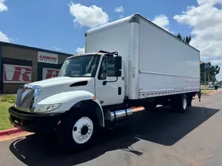 2018 INTERNATIONAL 4300