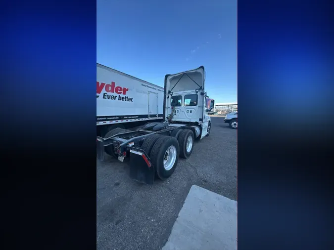 2019 FREIGHTLINER CASCADIA 125
