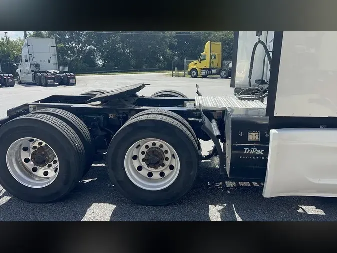 2022 Peterbilt 579
