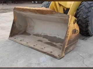 2017 Komatsu WA270B