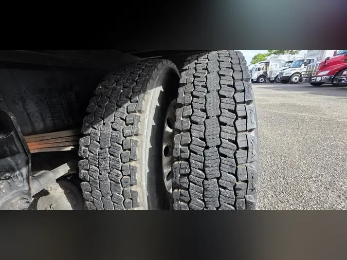 2020 Peterbilt 337d00d9ee312f9d2d48107400c0406f35a