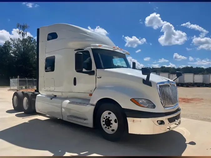 2019 NAVISTAR INTERNATIONAL LT625 SLPR CAB