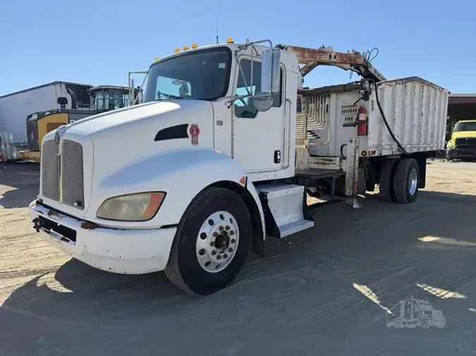 2010 KENWORTH T370d00f6b48e8da4e9388478f6244079cc1