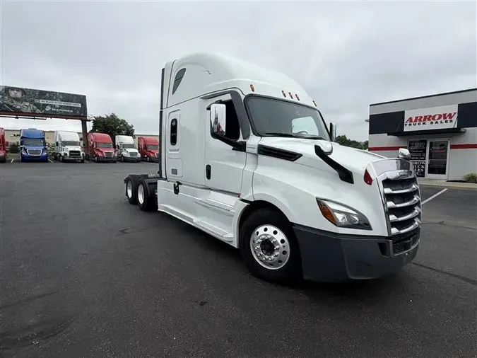 2021 FREIGHTLINER CA126
