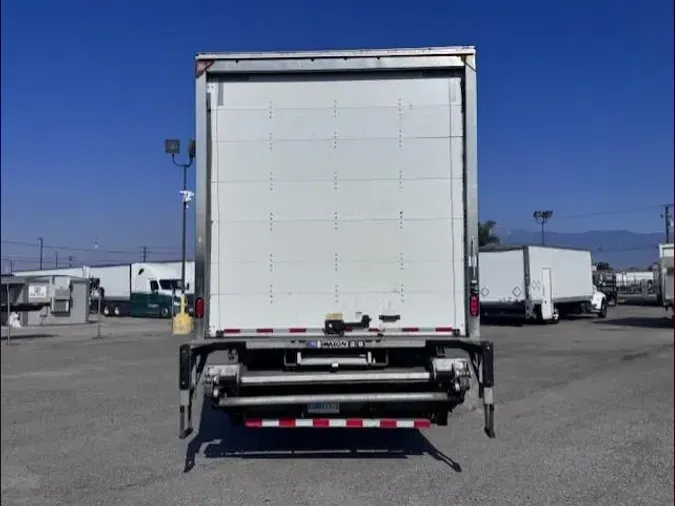 2022 Freightliner Business Class M2 106