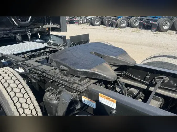 2020 FREIGHTLINER CA126