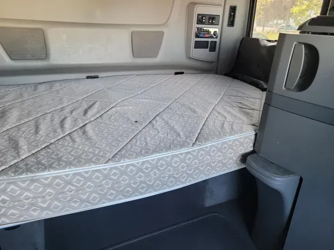 2020 International LT625