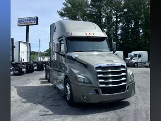 2020 FREIGHTLINER CASCADIA 126