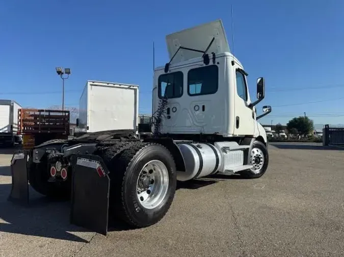 2020 Freightliner Cascadia