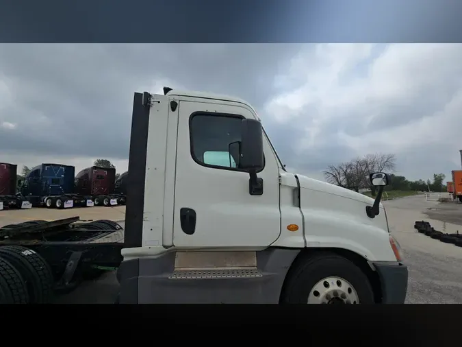 2019 Freightliner Cascadia 125d01636fe4c46a95b63ee06278b37fb8b