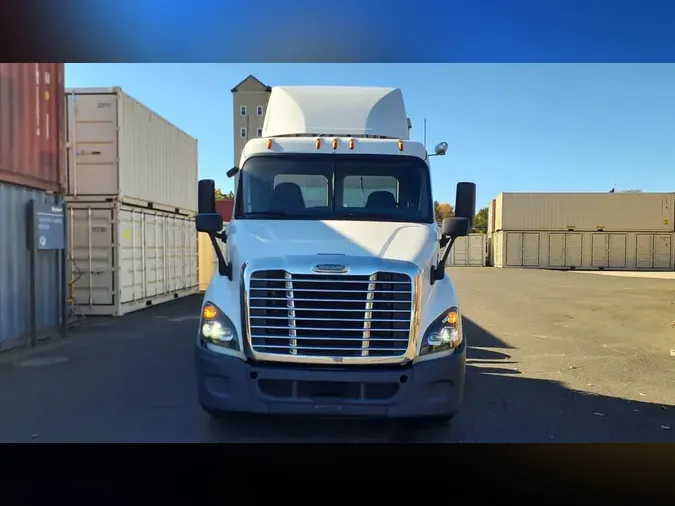 2020 FREIGHTLINER/MERCEDES CASCADIA 113d016468f177e9d51c19171f69ee2f14b