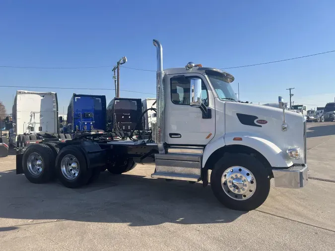 2020 Peterbilt 567