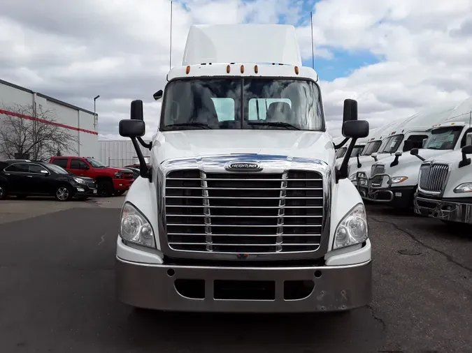 2016 FREIGHTLINER/MERCEDES CASCADIA 125