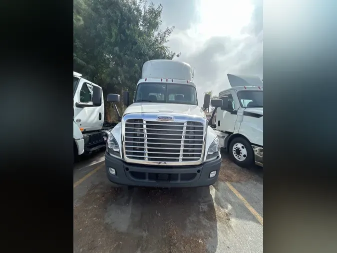 2019 FREIGHTLINER/MERCEDES CASCADIA 125