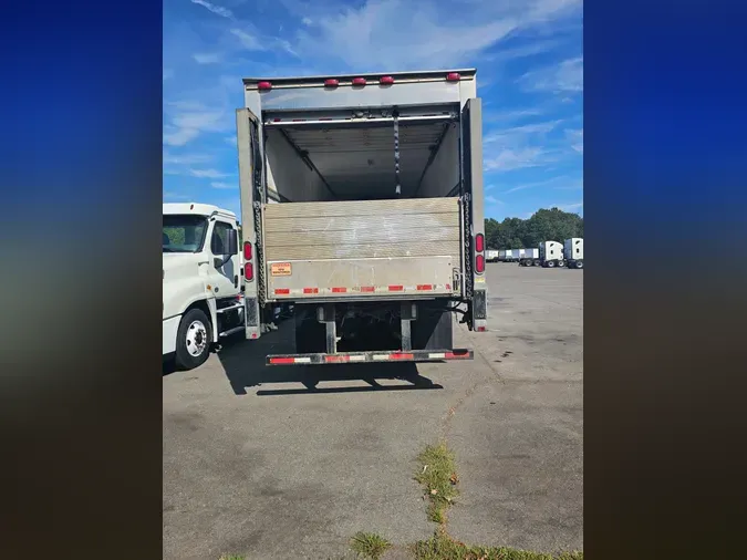 2018 FREIGHTLINER/MERCEDES M2 106