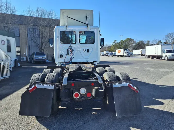 2019 FREIGHTLINER/MERCEDES CASCADIA 125