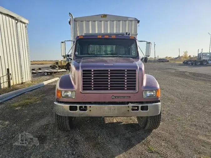 1999 INTERNATIONAL 4900