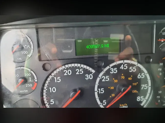 2020 FREIGHTLINER/MERCEDES M2 106