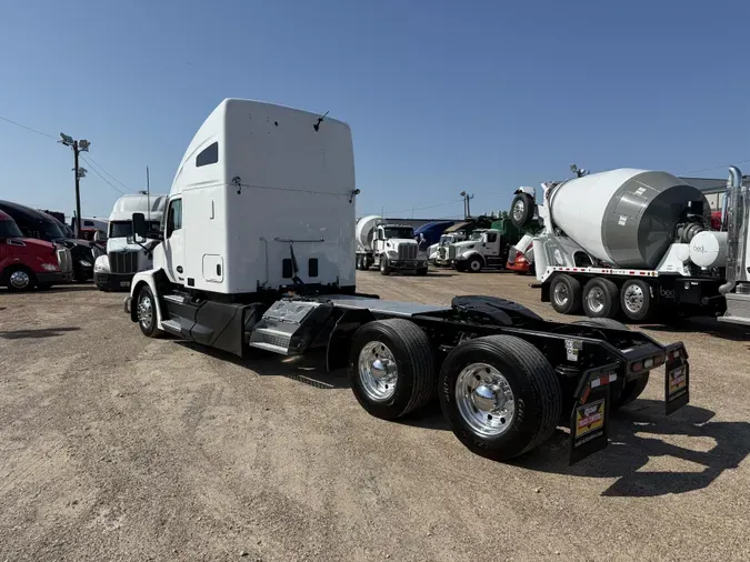 2023 Kenworth T680