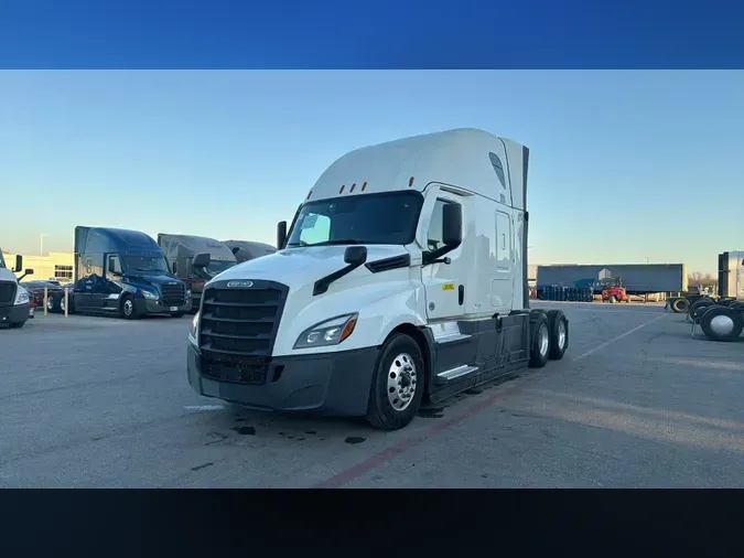 2022 Freightliner Cascadia 126