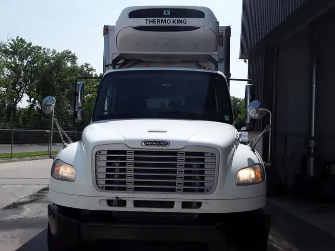 2017 FREIGHTLINER M2 106